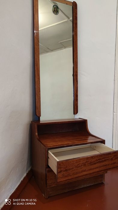 Винтажные зеркало