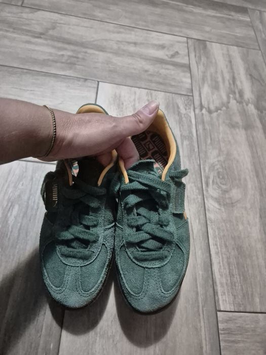 Adidasi unisex marimea 36