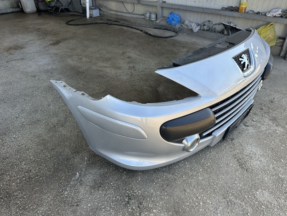 Предна броня комплект за Пежо 307 фейслифт 2005-2009г.!