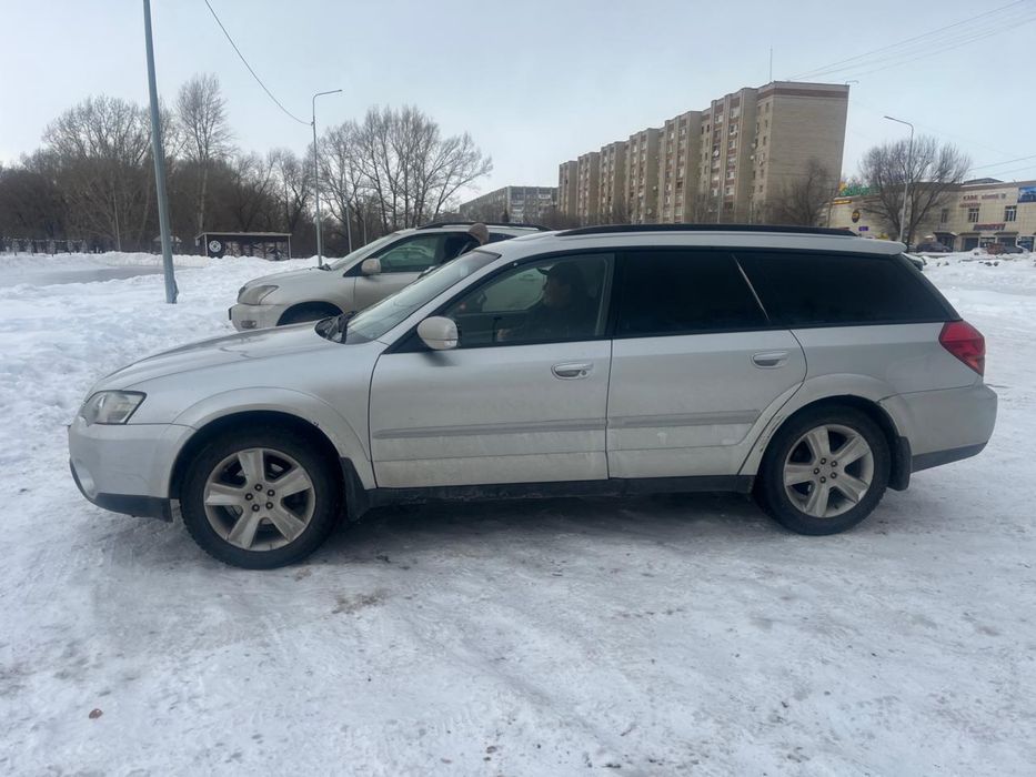 Субару Оутбек 2004 г