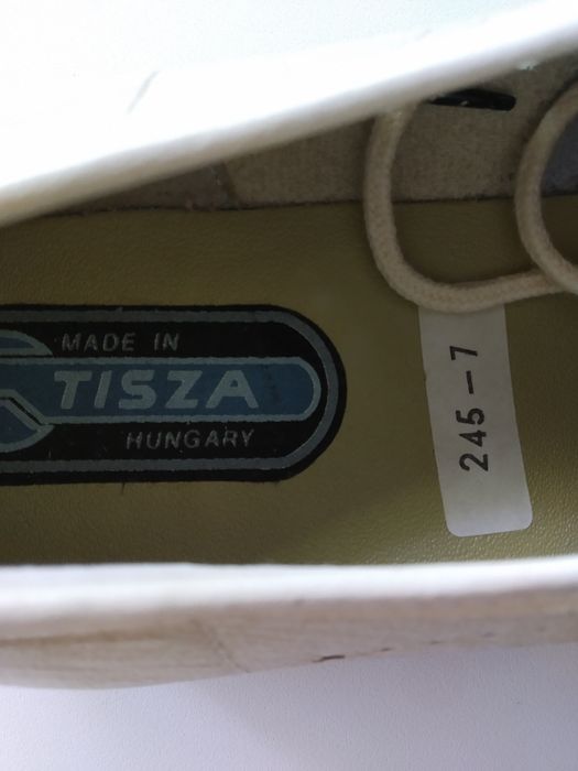 Женские кожаные туфли