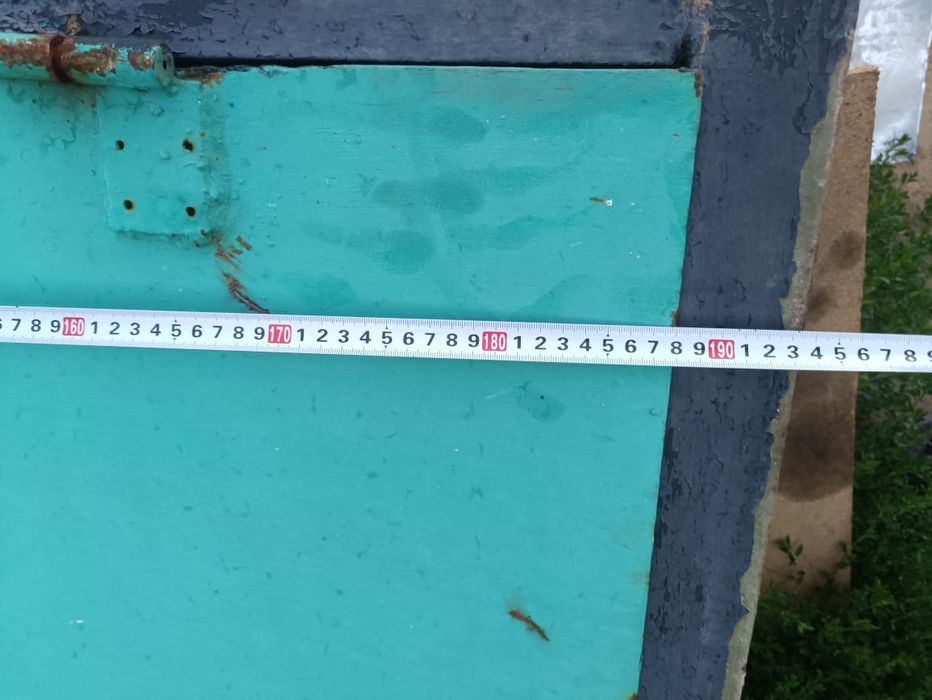 Продам ворота и двери гаражные