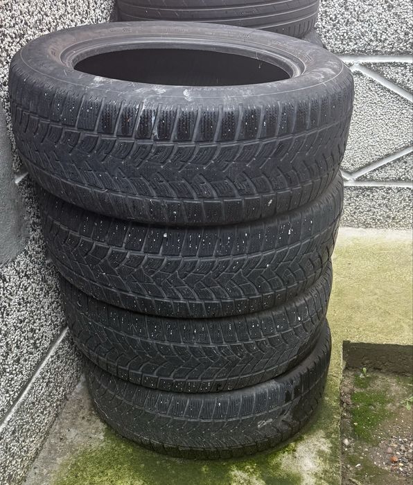 Зимни гуми DUNLOP 235/60/18