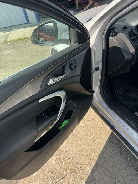 Опел Инсигния 2.0 ЦДТИ на части