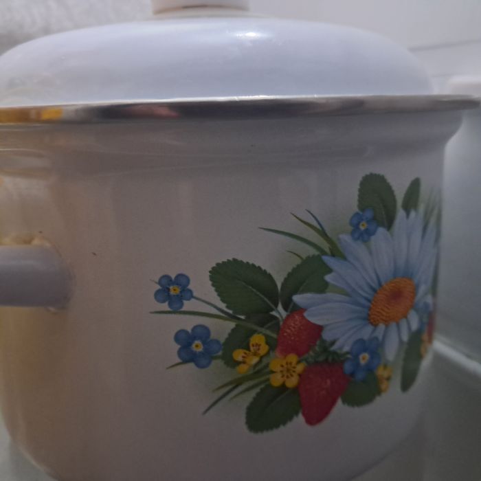 Продам мантоварку и набор кастрюль