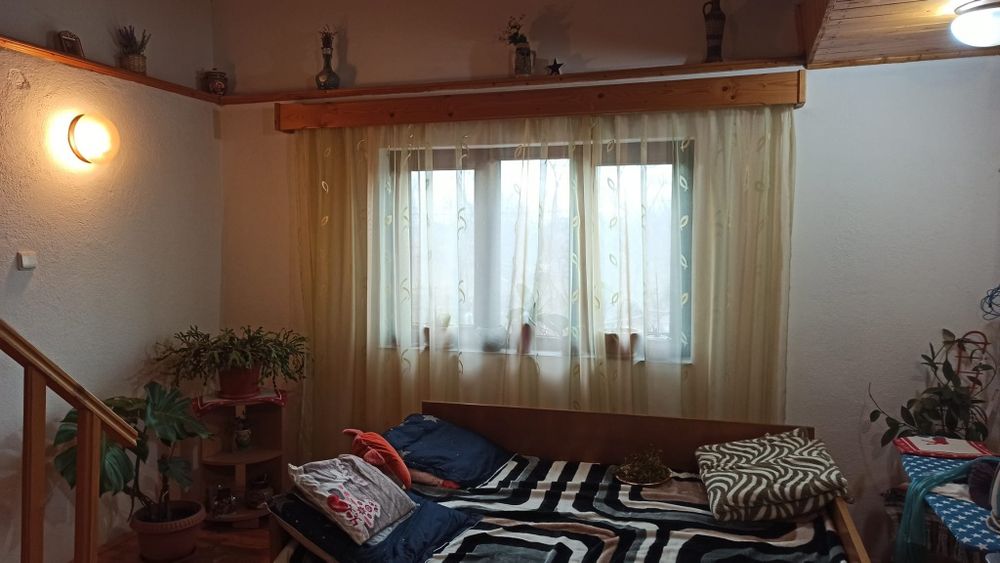Vand casa Vintu de Jos,zona linistita, strada modernizata complet