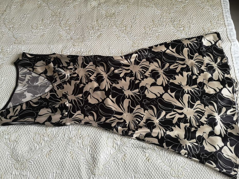 Пролетно-летен костюм на Сузи стил 38-ми размер