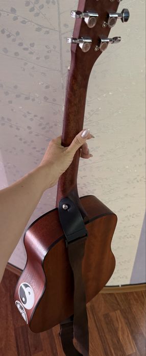 Гитара классическая.