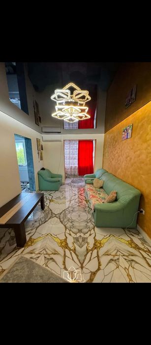 Vând apartament la cheie