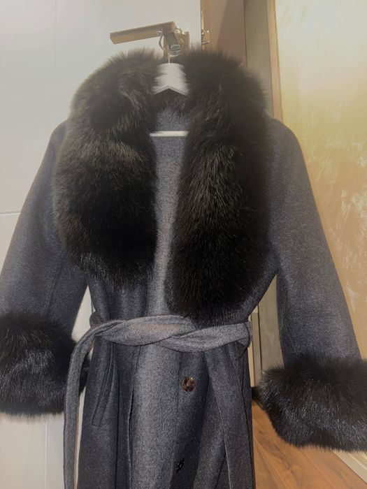 палто дълго Masimo Dutti естествен косъм