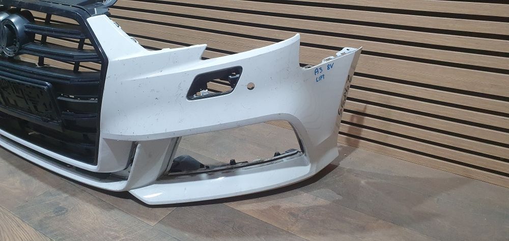 Audi A3 8v3 8v4 bara fata S line face lift grila capota radiator Sline