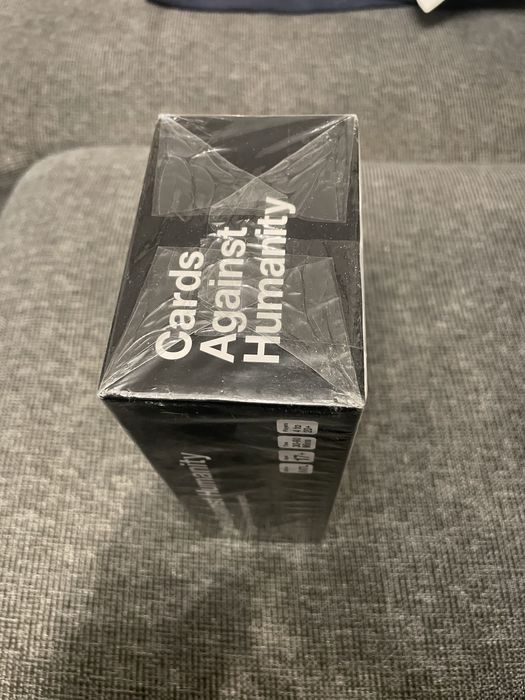 Cards againts humanity INTL - неотваряна
