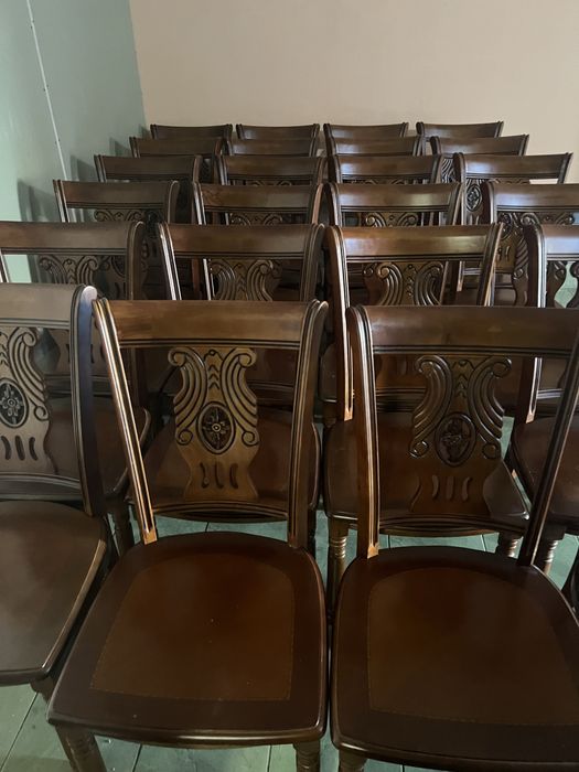 Продается новые деревянние стуля