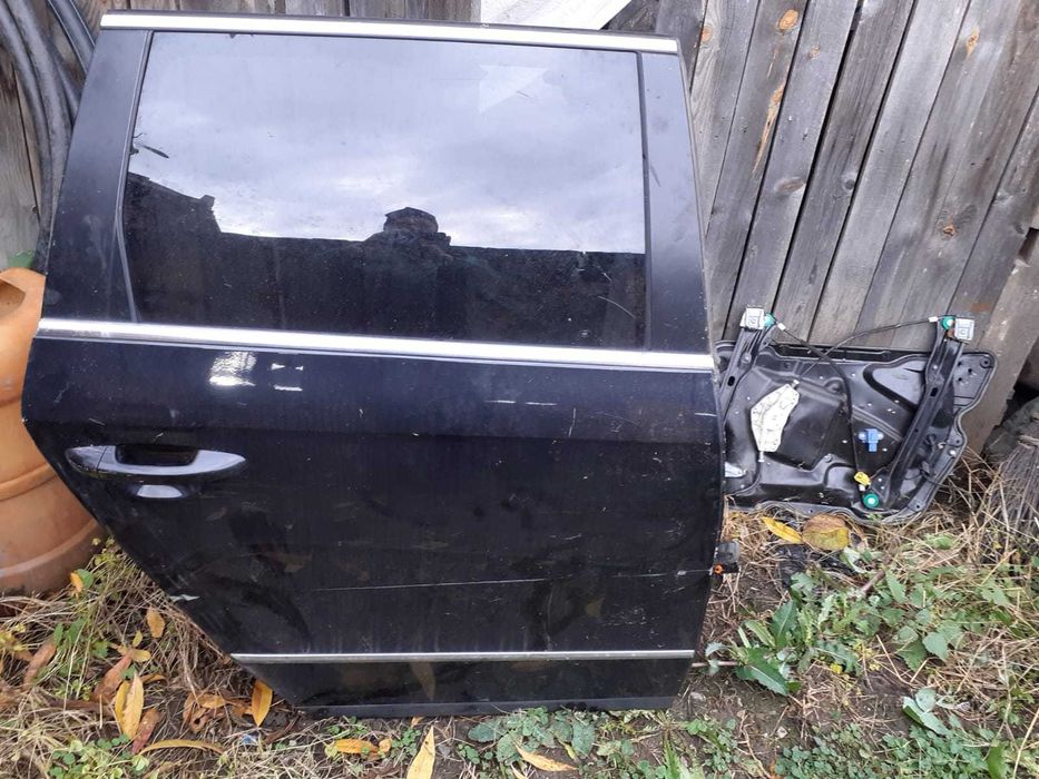 Vand piese Passat B6