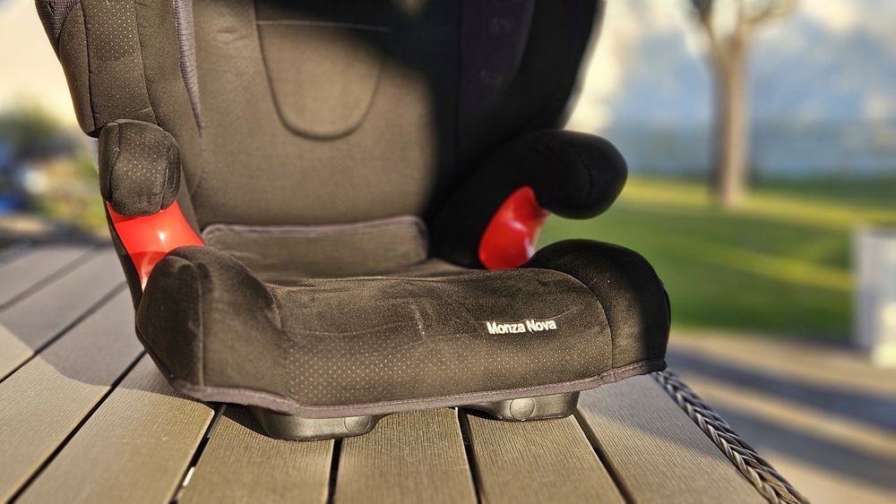 Детско столче за кола Recaro Monza Nova