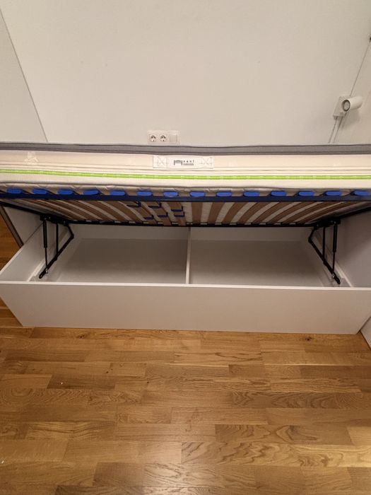 Легло 90х200, подматрачна рамка и матрак Нани