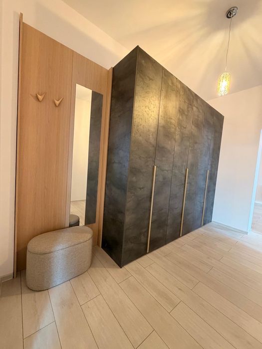 Apartament 80 mp cu doua camere de inchiriat