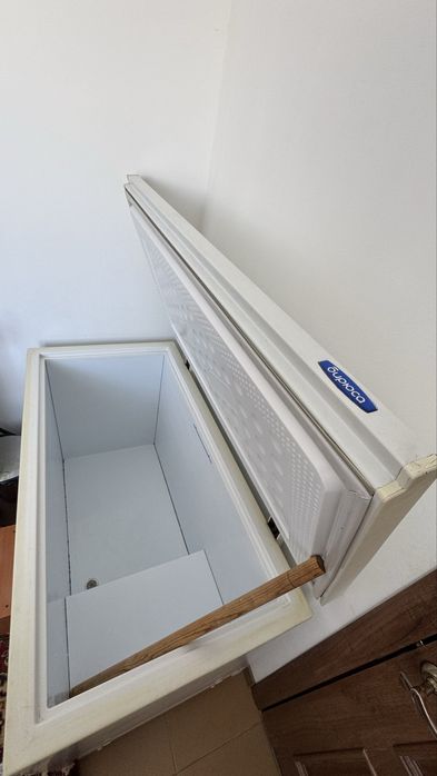 Продам морозильник