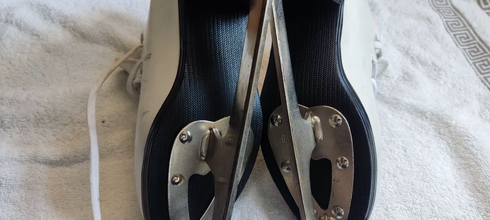 Продам коньки в хорошем состоянии