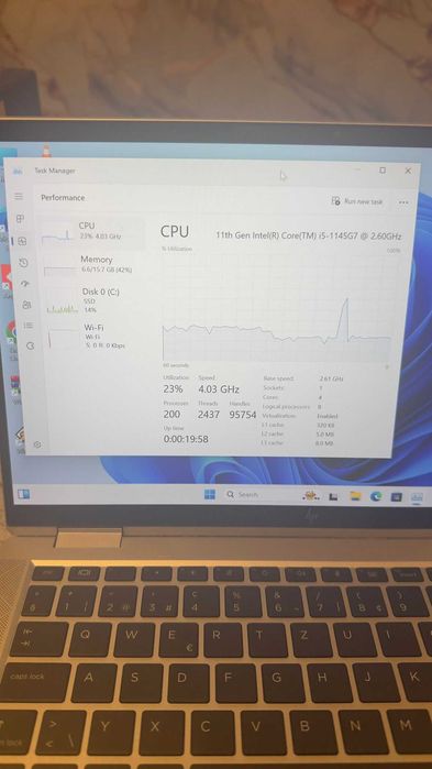 laptop HP 13'  touch-screen