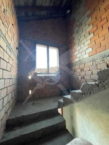 Продава се Къща в Асеновград - 460 кв.м за 370 €/кв.м - Снимка #3