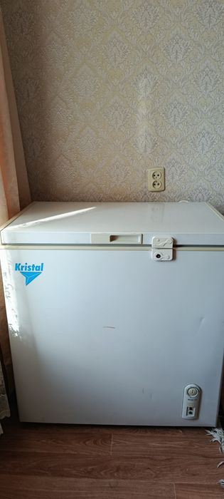 Продам морозильную камеру
