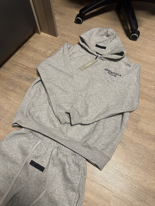 Essentials сив суичер