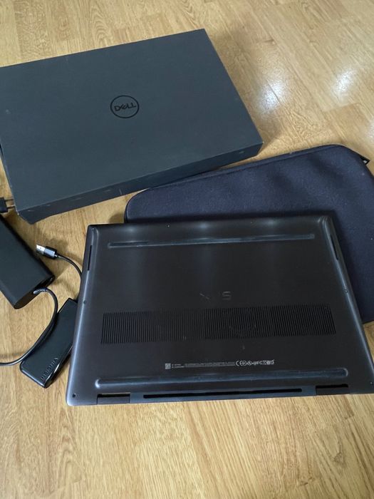 Ноутбук DELL XPS 15 9575