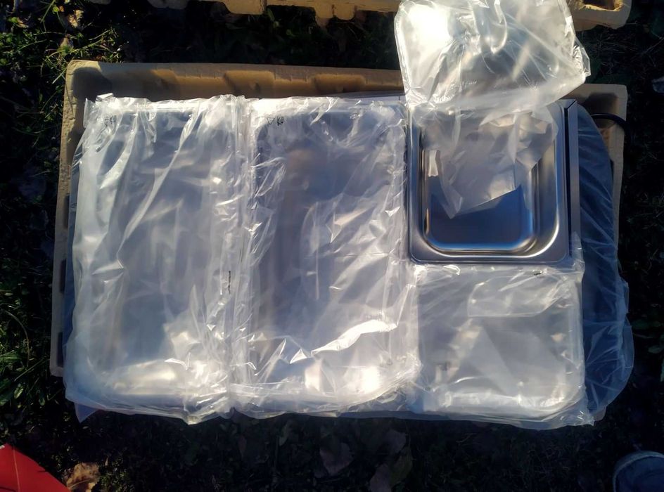 Уред за загряване на храна бюфет топла витрина бен мари 300W 4 к-ра