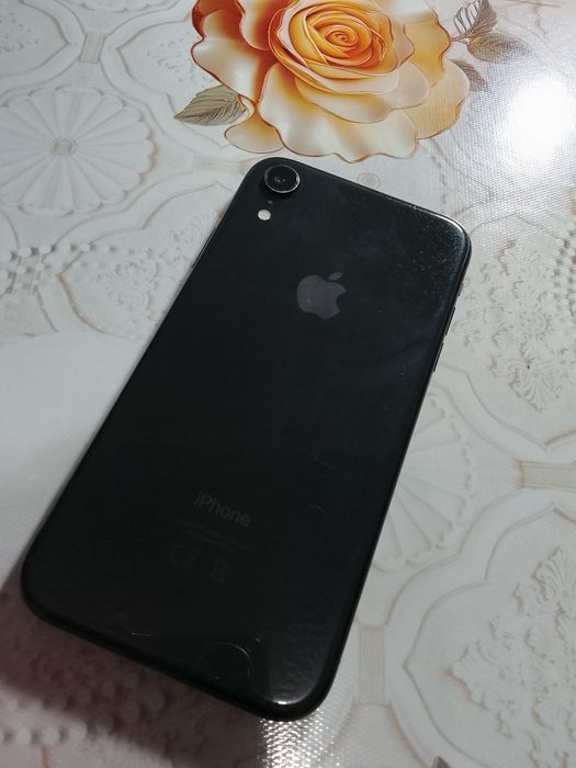 Продам или обменяю iPhone XR