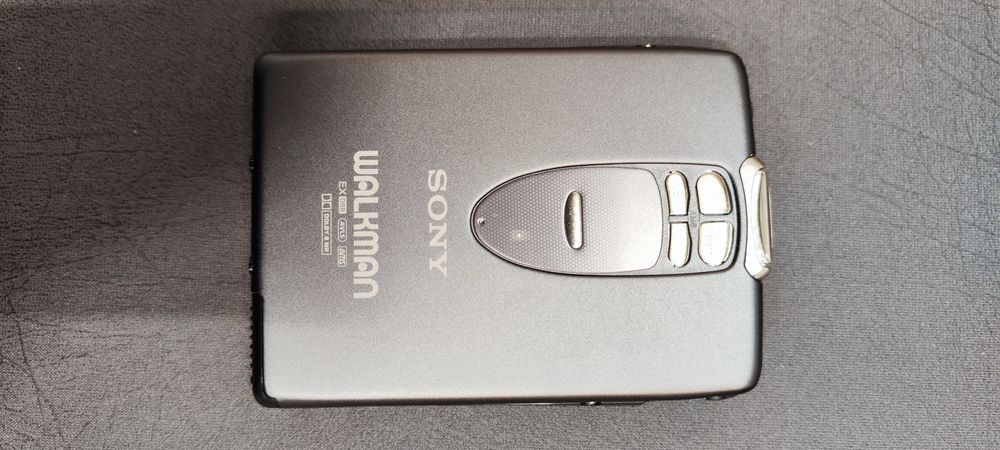 Продавам уокмен Sony WM- EX2
