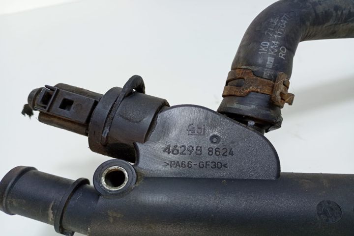 Carcasa termostat cu furtune apa 462988624 Volkswagen VW Golf a 5-a g