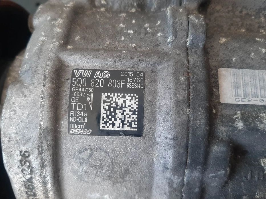compresor clima ac audi a3 vw golf 7 seat  leon 5f skoda octavia 3  5q0820803f