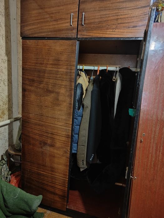 Продам шкаф для одежды,б/у