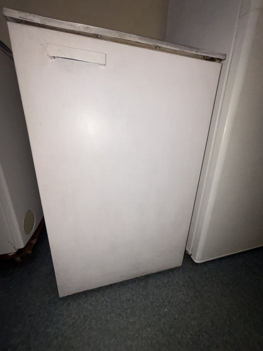 Хладилник работещ