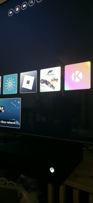 Xbox one X 1tb,stare buna