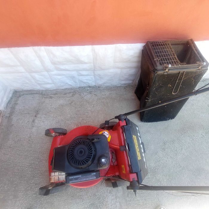 Бензинова косачка четритактова