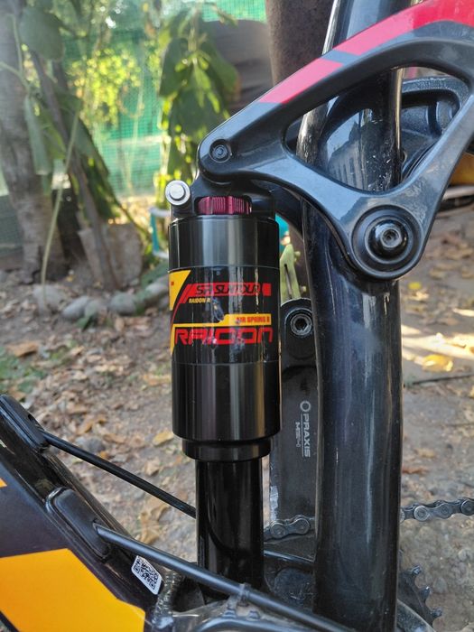 SR Suntour Raidon R 190×51 мм
