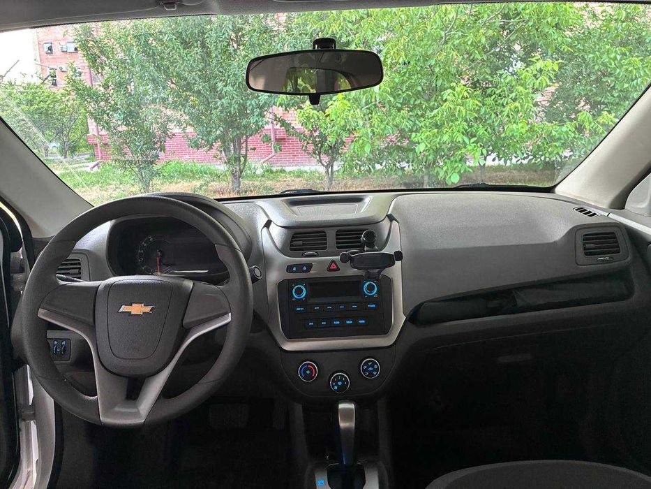 Chevrolet Cobalt Midnight 2025
