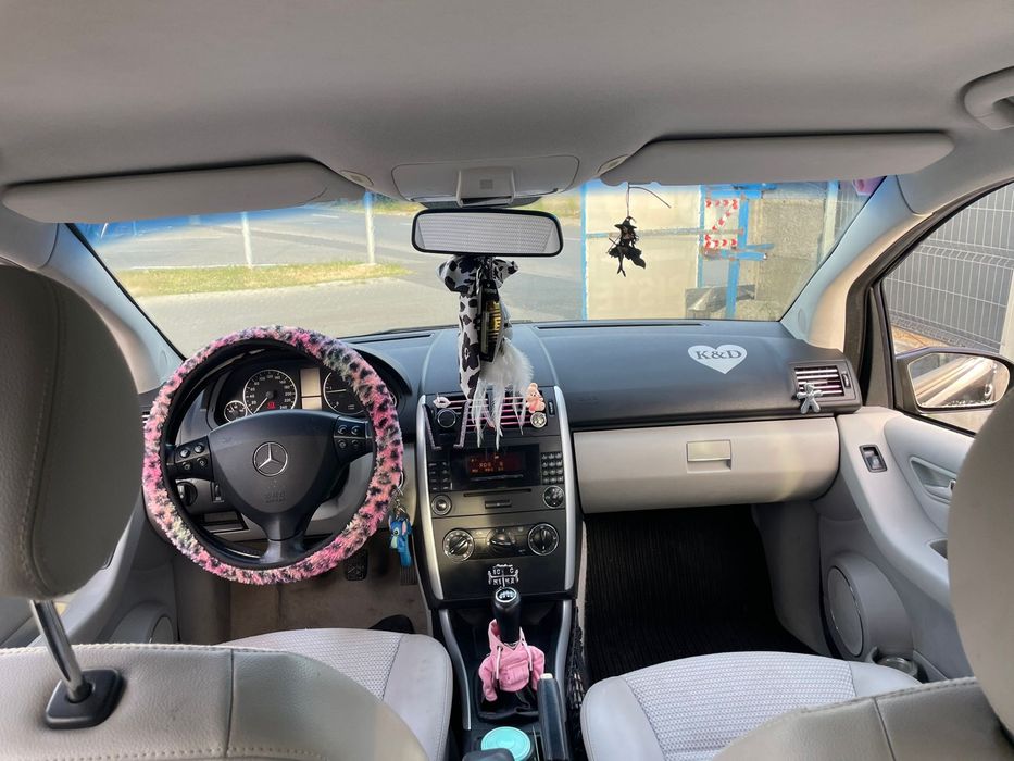 Vand mercedes ,detalii la telefon