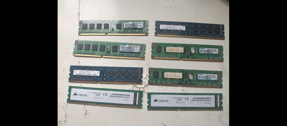 memorii RAM  DDR3 , 2 GB.( 20lei /3 bucăți), transport 4,99 lei!!!