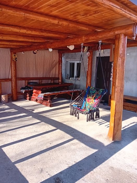 Casa si Magazin alimentar de vanza  pe strada Liviu Rebreanu