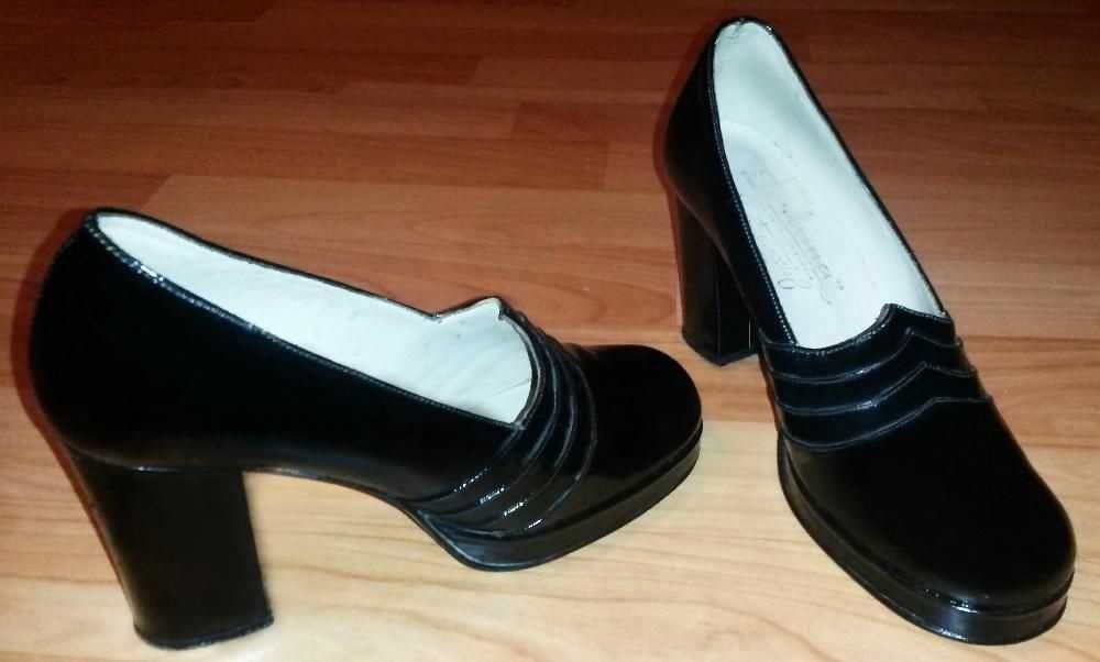 Продаю туфли лакированные, размер 36
