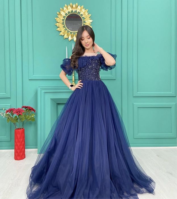 Вечерние платья