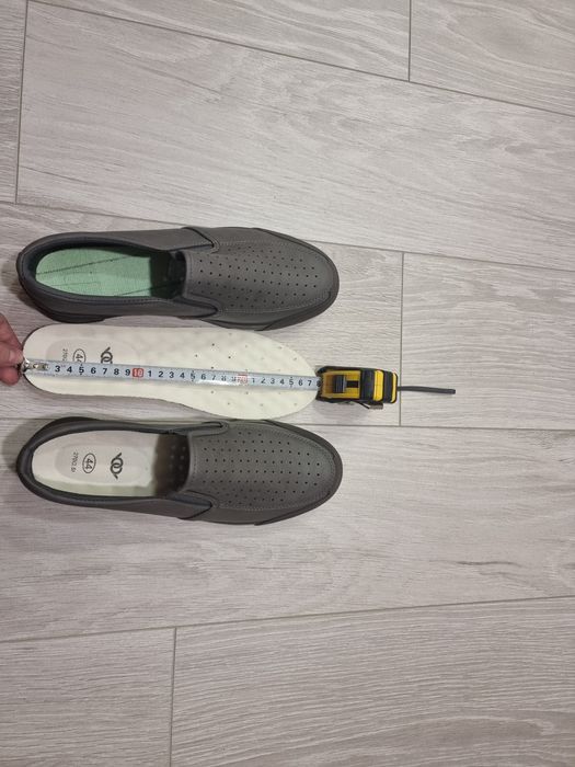 Продам туфли мужские новые