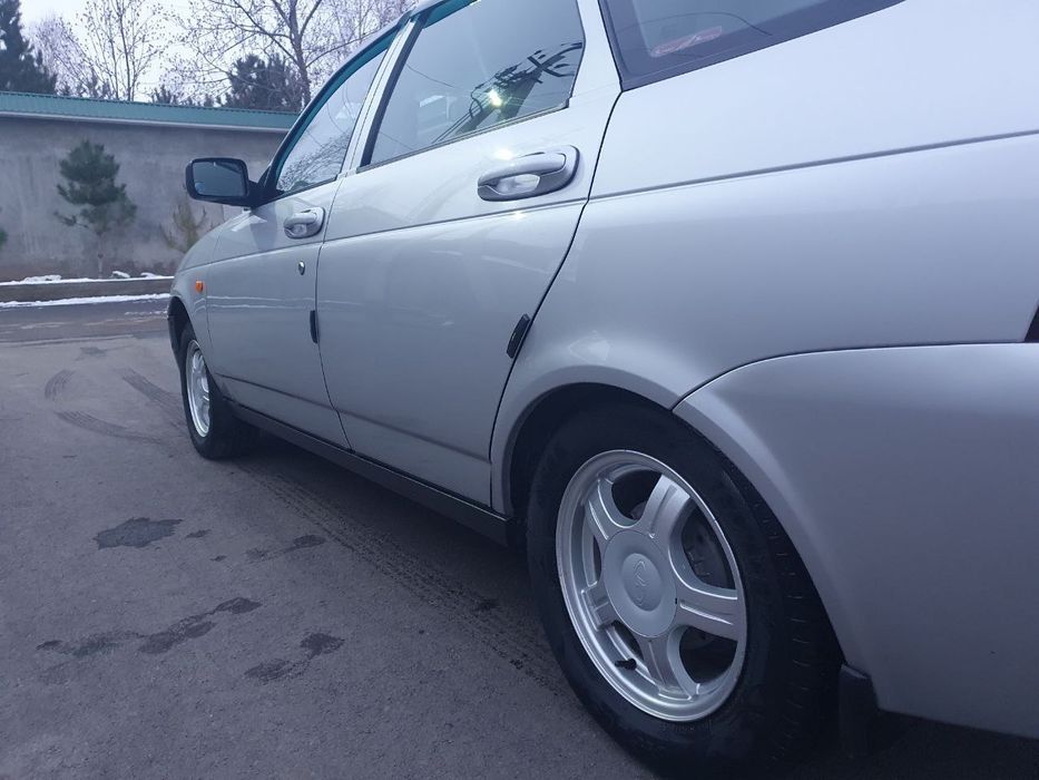 продается ПРИОРА