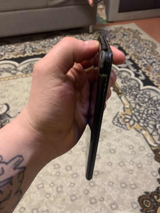 Продам 3 телефона