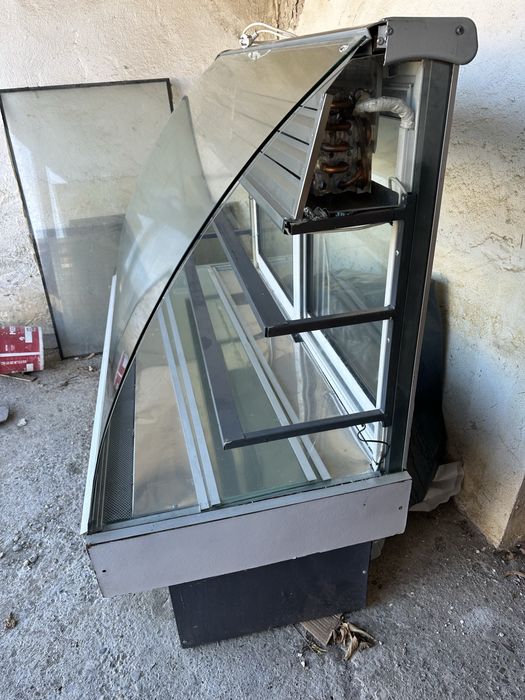 Хоризонтална витрина 3бр.