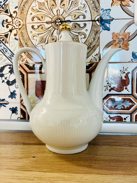 Чайник Баварски порцелан на Winterling Bavaria