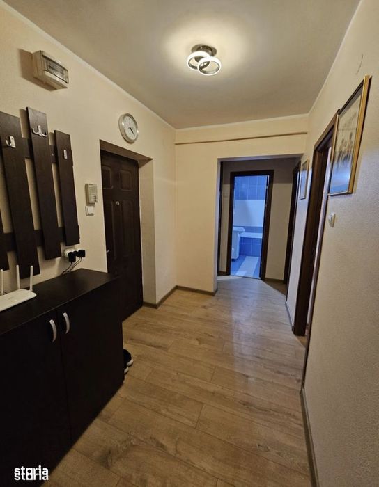Apartament cu 2 camere de închiriat în zona Centru Galati
